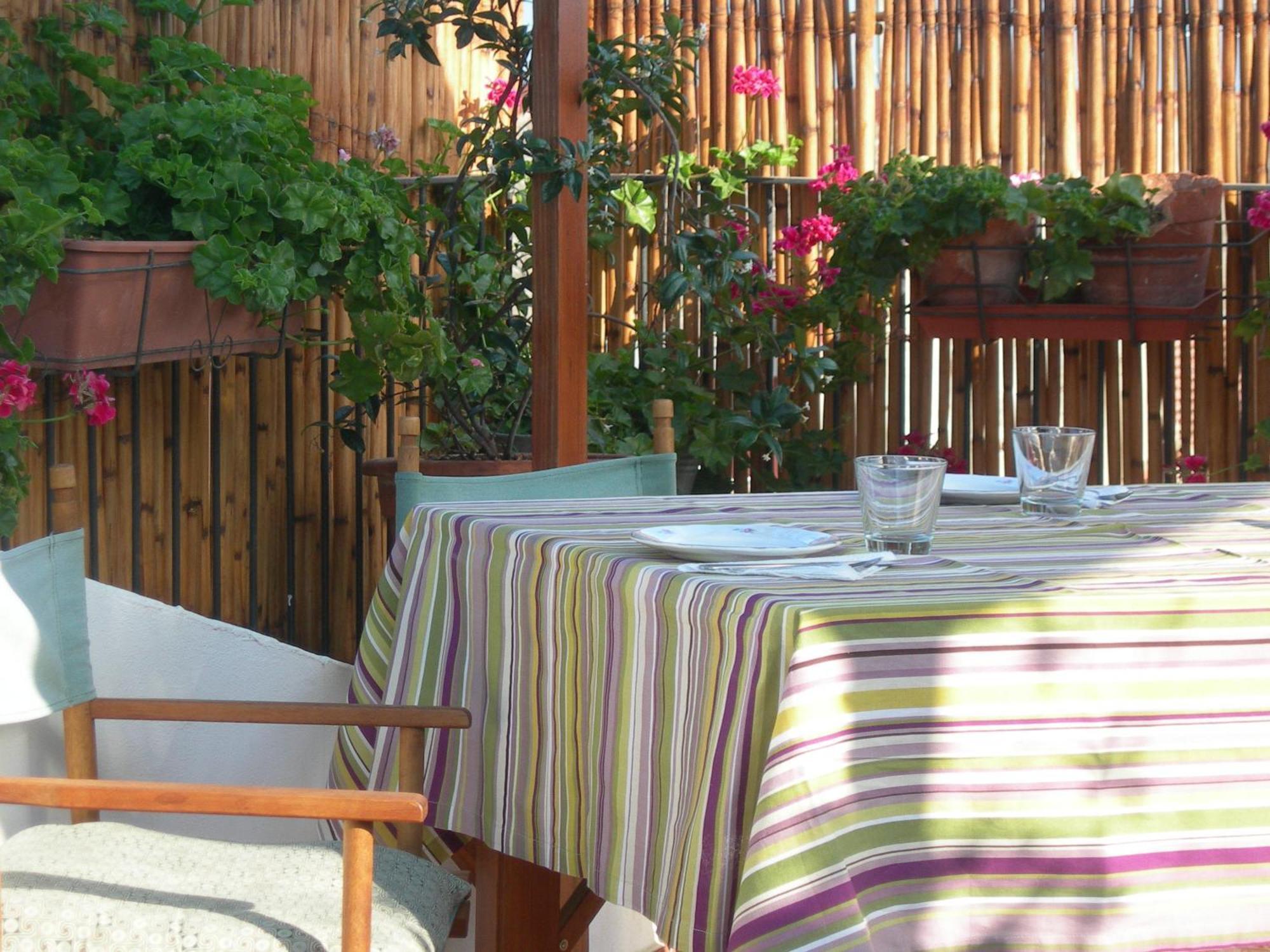 Piazza San Pantaleo Bed & Breakfast Сорсо Екстериор снимка