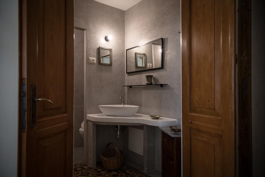 Piazza San Pantaleo Bed & Breakfast Сорсо Екстериор снимка